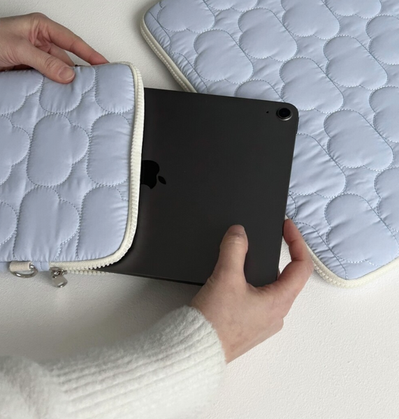 [skyfolio] Cloud Quilting iPad/Notebook Pouch