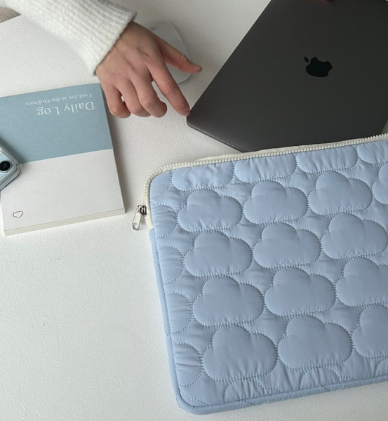 [skyfolio] Cloud Quilting iPad/Notebook Pouch