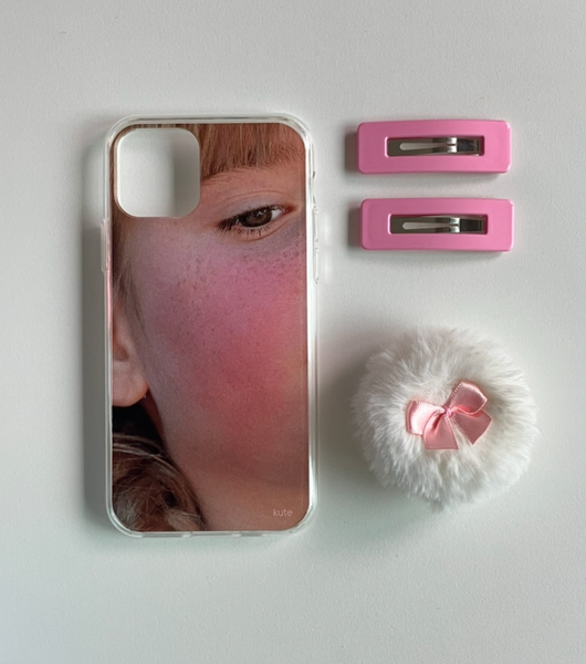 [KUTE] Look Down Phone Case