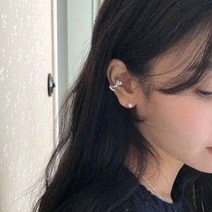 [DUNGEUREON] Lette Ribbon Ear Cuff