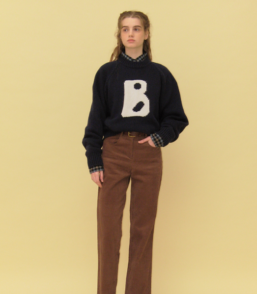 [SOMEWHERE BUTTER.] B Logo Cashmere Knit (Navy)