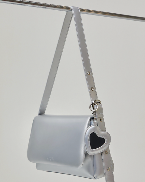 [VVV] Heart Mirror Padded Shoulder Cross Bag (Silver)