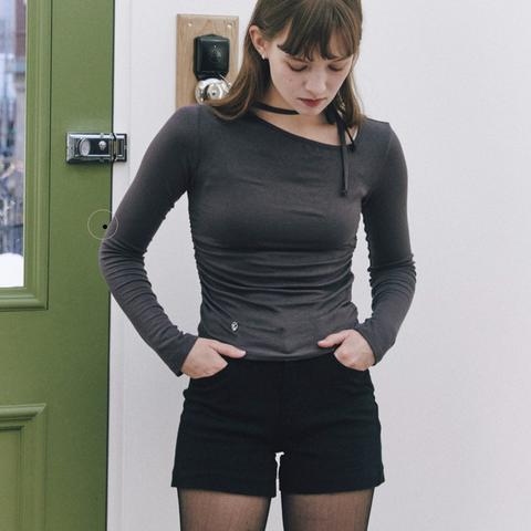 [Letter from Moon] Slash Neck Ribbon Top (Charcoal)