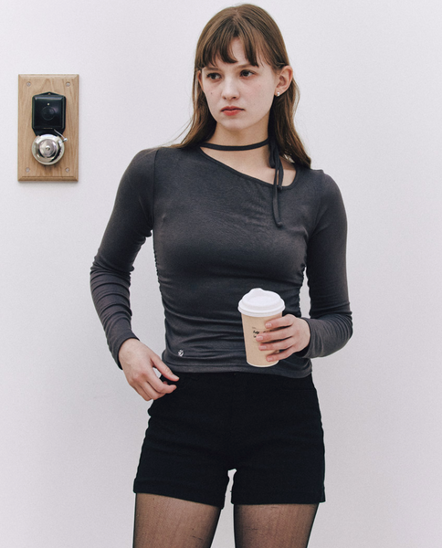 [Letter from Moon] Slash Neck Ribbon Top (Charcoal)