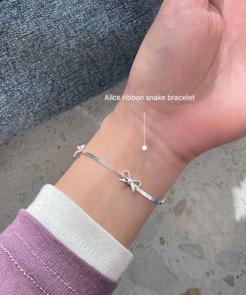 [ATTHEROOM] Silver925 Alice Ribbon Bracelet