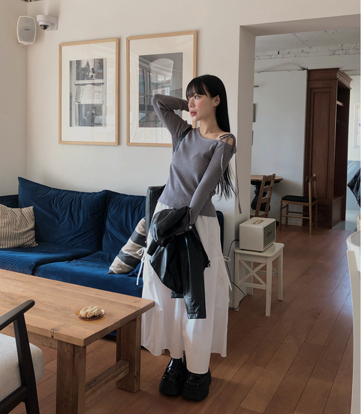 [VINVLE] Ribbon Off Shoulder Knit