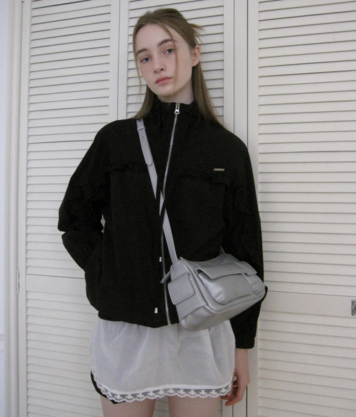 [DUMARO] Doil Pocket Cross Bag / Silver