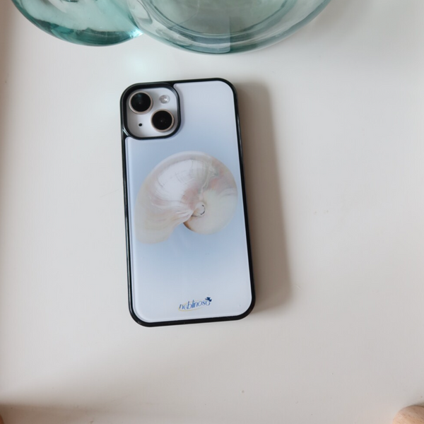 [neblinoso] White Shell Glass Epoxy Phone Case