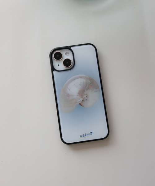 [neblinoso] White Shell Glass Epoxy Phone Case