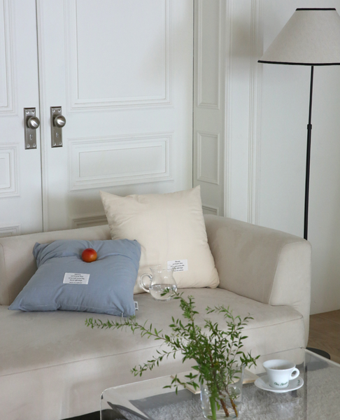 [MAISON DE ROOM ROOM] Smooth Solid Cushion Cover