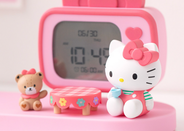 [SANRIO] Hello Kitty Wireless Charging Clock