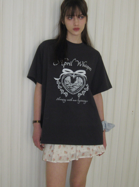 [Letter from Moon] April Whisper Oversized Fit Short Sleeve T-Shirt (Charcoal)