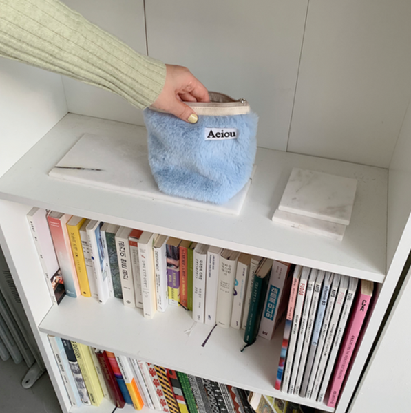 [aeiou] Aeiou Basic Pouch (M size) Powder Blue Fur