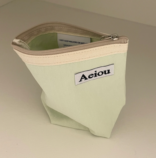 [aeiou] Aeiou Basic Pouch (M size) Celery water