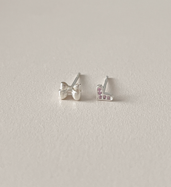 [aube n berry] 925Silver Lisa Ribbon Pink Heart Mini Silver Earrings