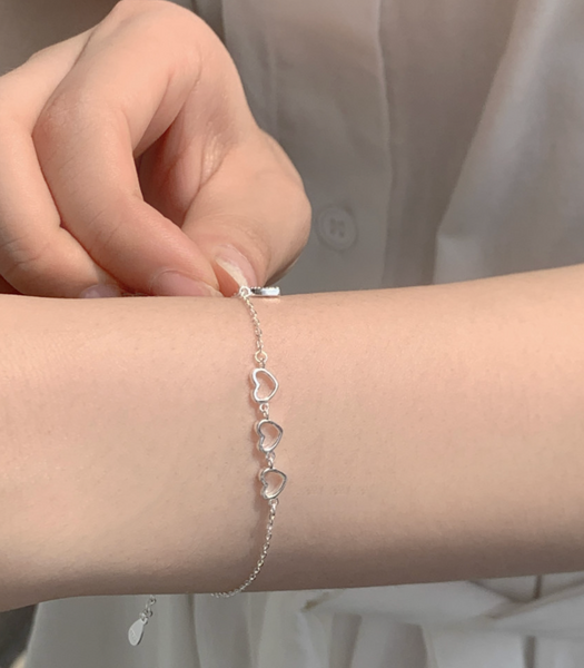 [aube n berry] 925 Silver Shy Heart Layered Point Bracelet