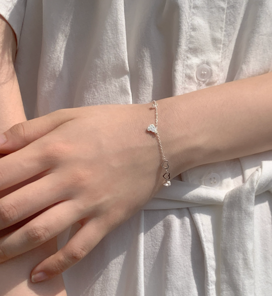 [aube n berry] 925 Silver Shy Heart Layered Point Bracelet