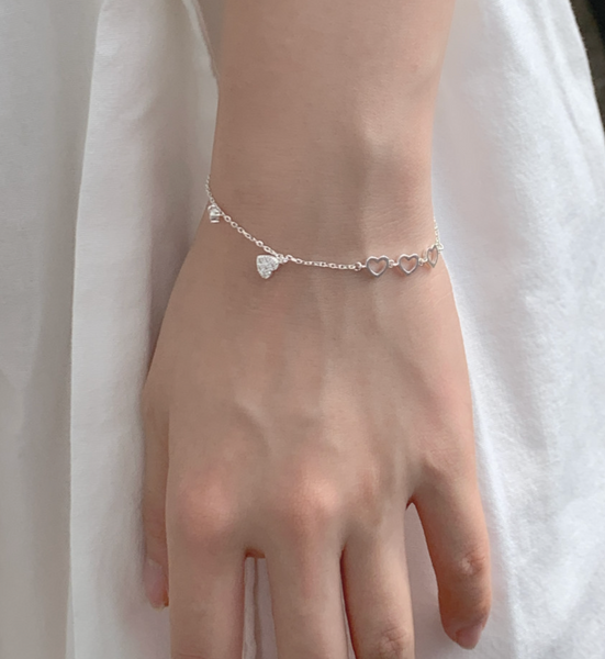 [aube n berry] 925 Silver Shy Heart Layered Point Bracelet