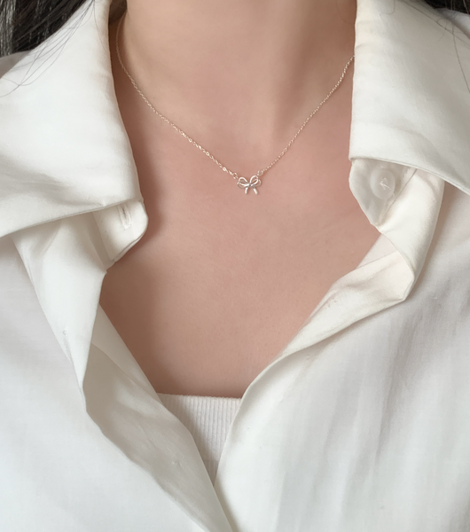 [aube n berry] 925Silver Mini Ribbon Pendant Silver Necklace