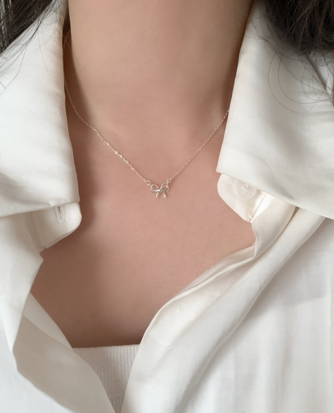 [aube n berry] 925Silver Mini Ribbon Pendant Silver Necklace