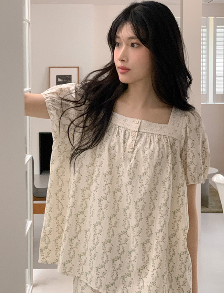 [Juuneedu] Cosette Flower Short Sleeve Pyjama Set