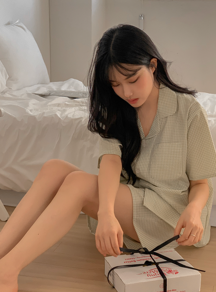 [Juuneedu] Clear Gingham Check Short Sleeve Pyjama Set