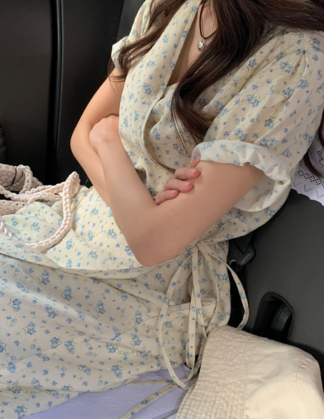 [ORDINAIREMENT] Baby Flower Wrap Dress