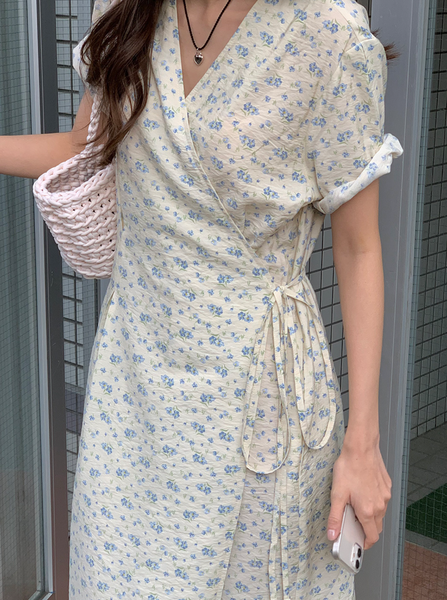 [ORDINAIREMENT] Baby Flower Wrap Dress