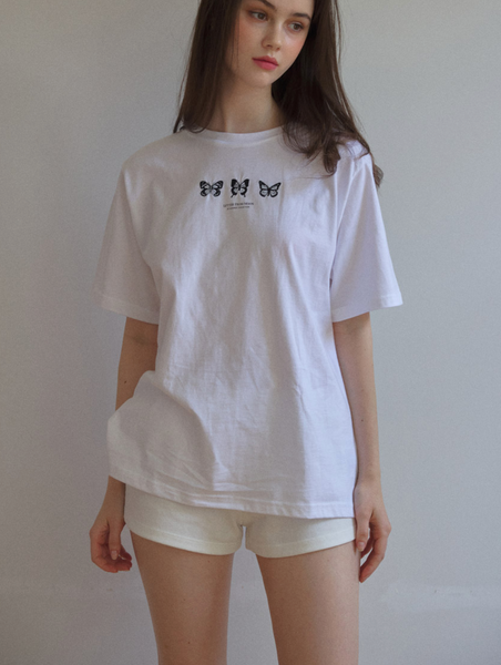 [Letter from Moon] [2件優惠價！買一送一] Triple Butterfly Embroidery Short Sleeve T-Shirt (3Colour)