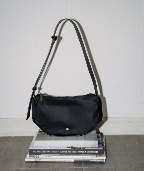 [mucu and ebony] Dulcet Bag (Black)