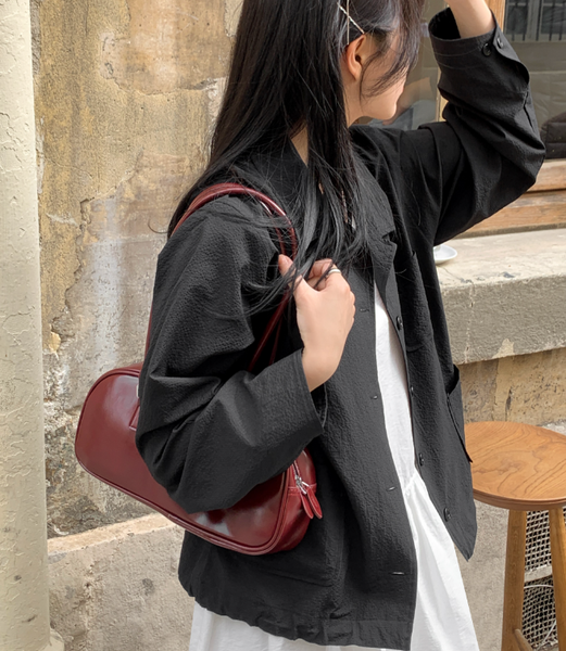 [98°C] Table Baguette Shoulder Bag