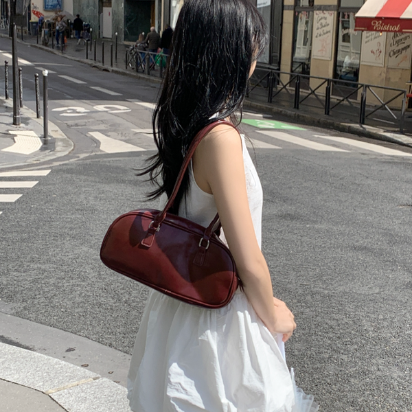 [98°C] Table Baguette Shoulder Bag