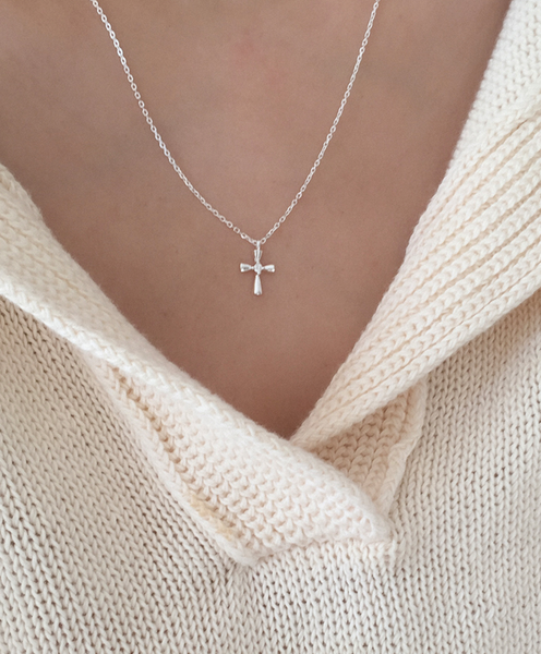 [moat] Cross Cubic Necklace (Silver925)