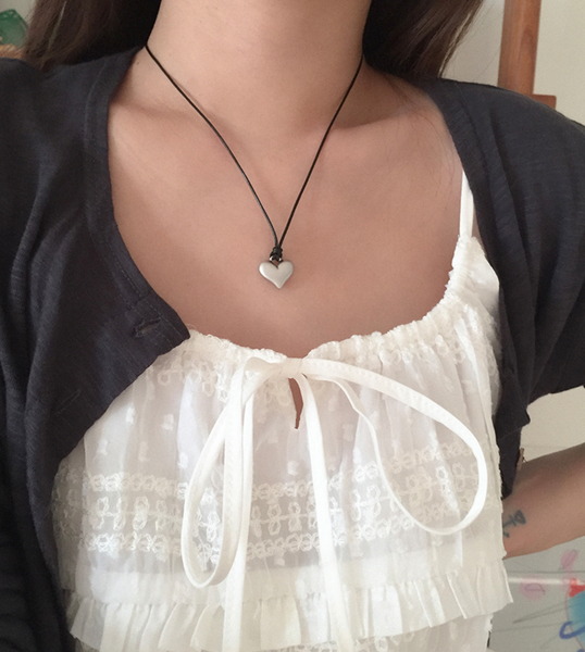 [moat] Matt Heart String Necklace