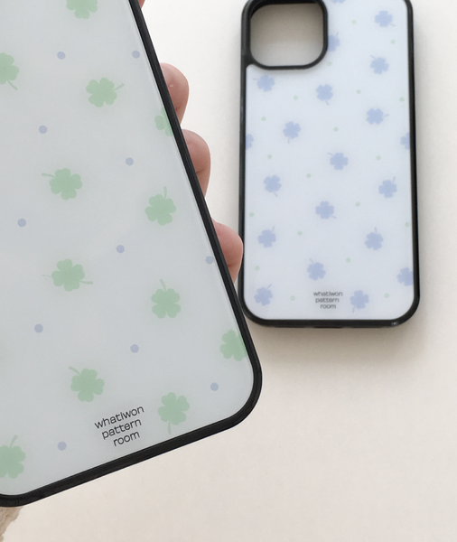 [whatiwon] Clover Dot Glass Epoxy Phone Case