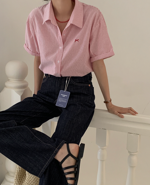 [FROM HEAD TO TOE] *Love From* Ribbon Roll-Up Embroidery Short-Sleeved Shirt