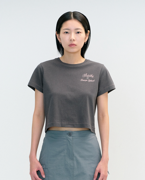 [MARITHÉ FRANÇOIS GIRBAUD] W ROLLING LOGO CROP TEE charcoal