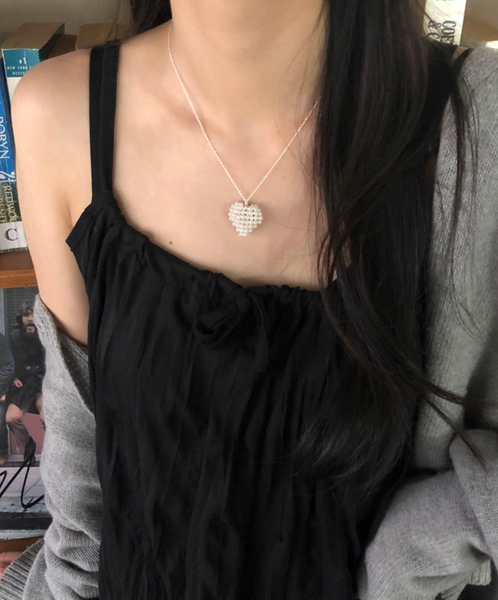 [DUNGEUREON] Love Some Pearl Heart Necklace