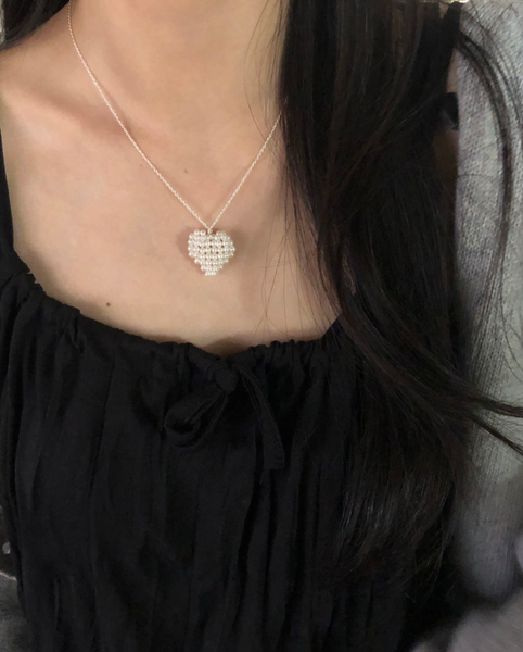 [DUNGEUREON] Love Some Pearl Heart Necklace