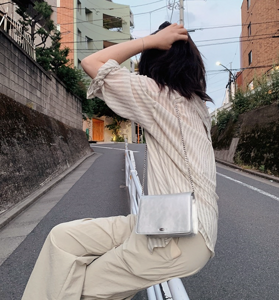 [SLOWAND] # Lento Stand Square Leather Bag