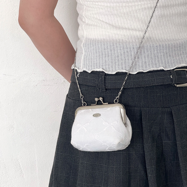 [Peakdrawing] Pure White Ribbon Frame Mini Bag