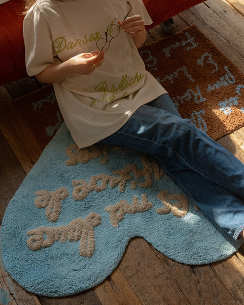 [HOTEL PARIS CHILL] Heart Shaped Rug (Sky)