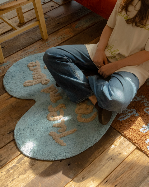 [HOTEL PARIS CHILL] Heart Shaped Rug (Sky)