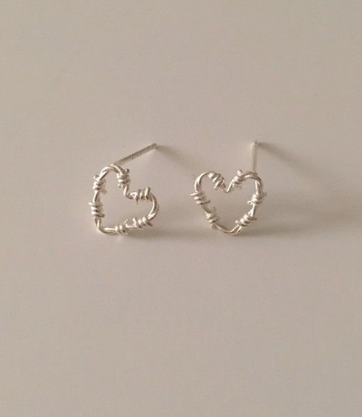 [moat] Fever Heart Earring (Silver925)