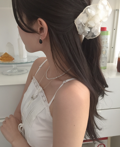 [moat] Mesh Flower Scrunchy