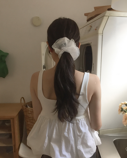 [moat] Organza Lace Scrunchy