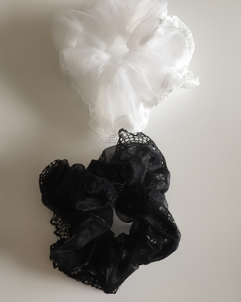 [moat] Organza Lace Scrunchy