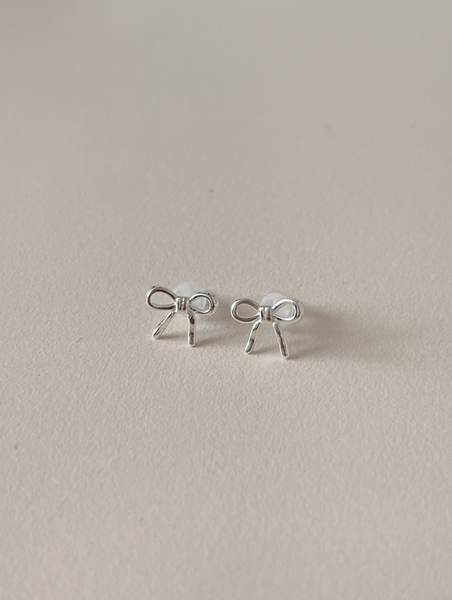 [aube n berry] 925Silver Party Vintage Ribbon Silver Earrings