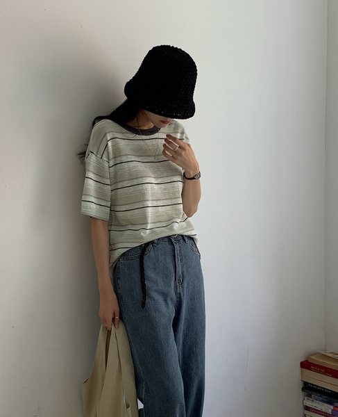 [FROM HEAD TO TOE] *Love From* Sayer Stripe Short-Sleeved Knitwear