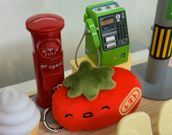 [HOOKKA HOOKKA STUDIO] Tomato Soft Fluffy Keyring